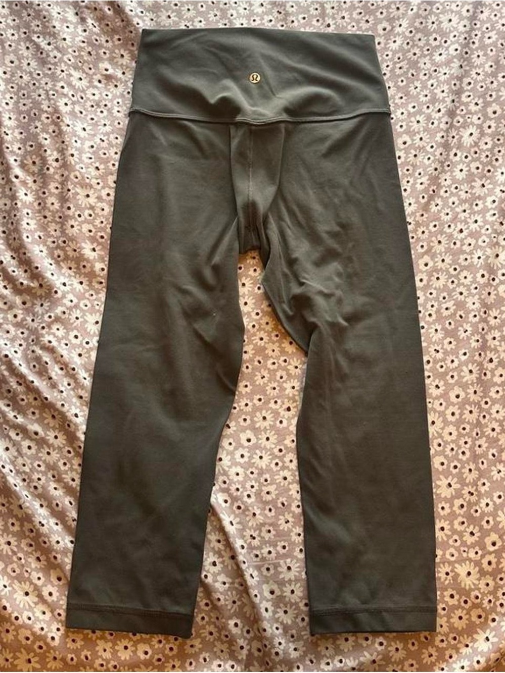 lululemon athletica women’s Black Cropped High-Rise Leggings